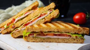Sándwiches gourmet para la familia: 12 combinaciones con ingredientes comunes