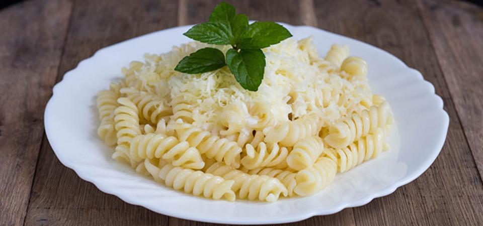 Pasta alfredo Fusilli